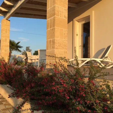 Alojamento de Acomodação e Pequeno-almoço Luna Rossa *