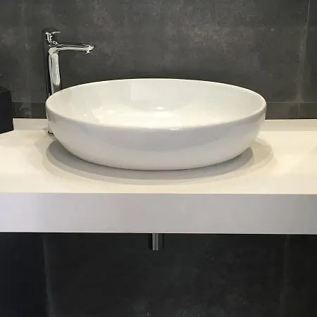 Luna Rossa Couette-café *