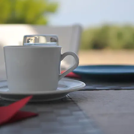 Luna Rossa Bed & Breakfast *