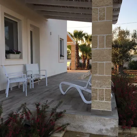 Luna Rossa Bed & Breakfast