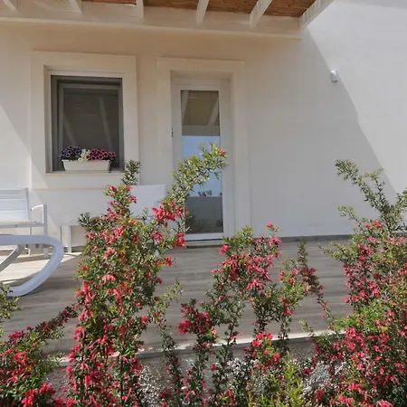 Luna Rossa Bed & Breakfast *